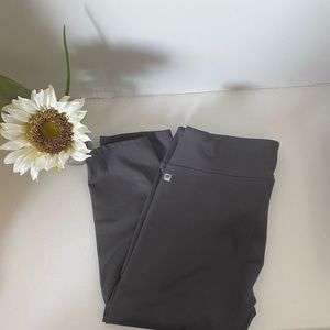 FABLETICS Gray Capri leggings workout size XL